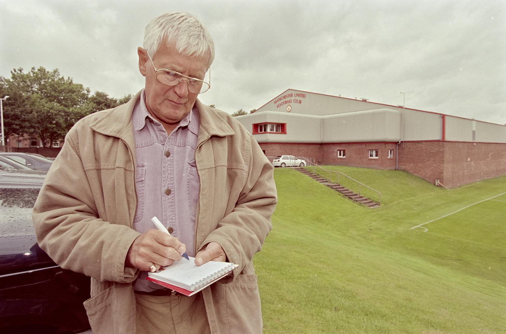 Sir Alex Ferguson pays tribute to David Meek