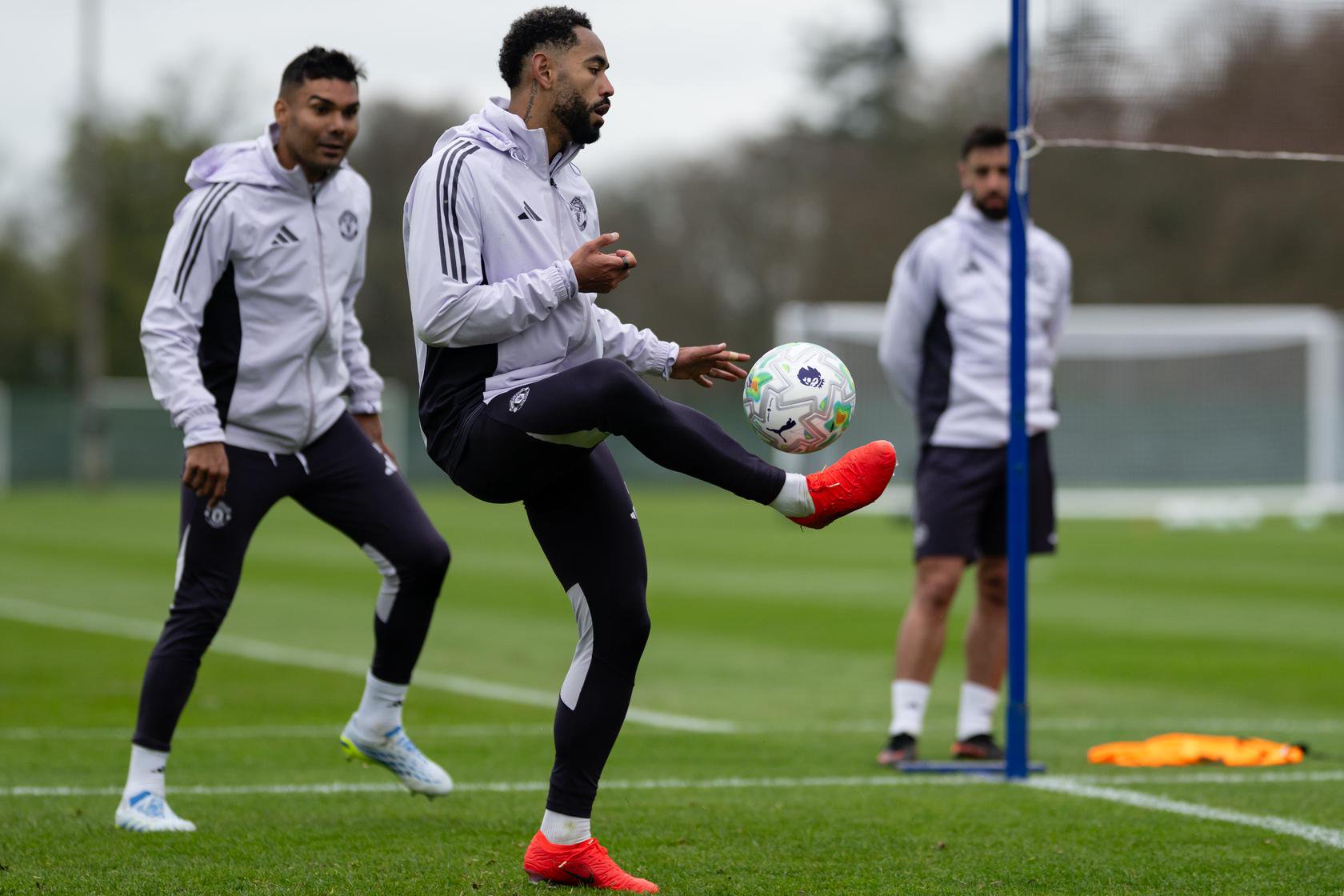 Cunha and Casemiro Training in Ireland