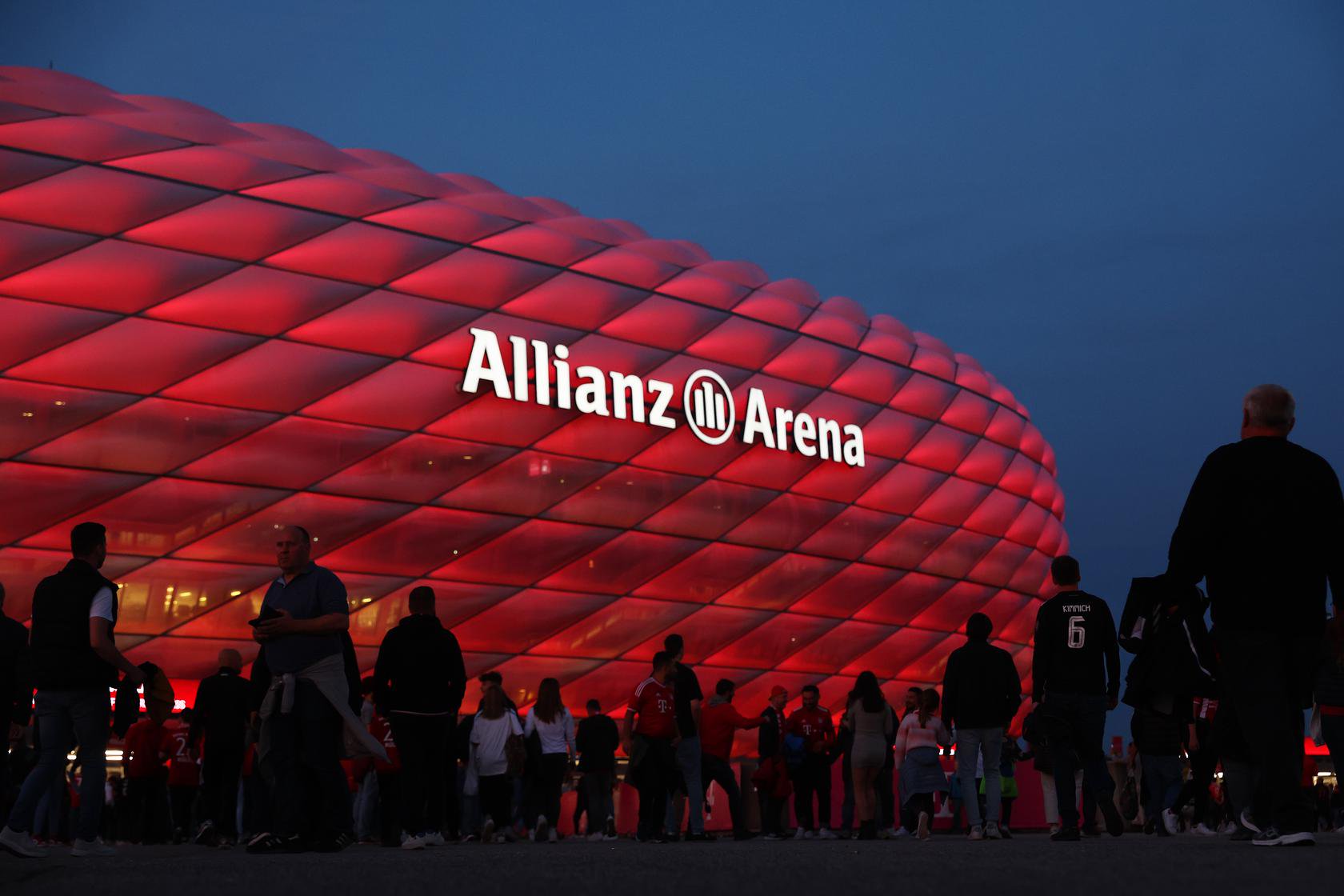 How to watch and follow Bayern v United Women