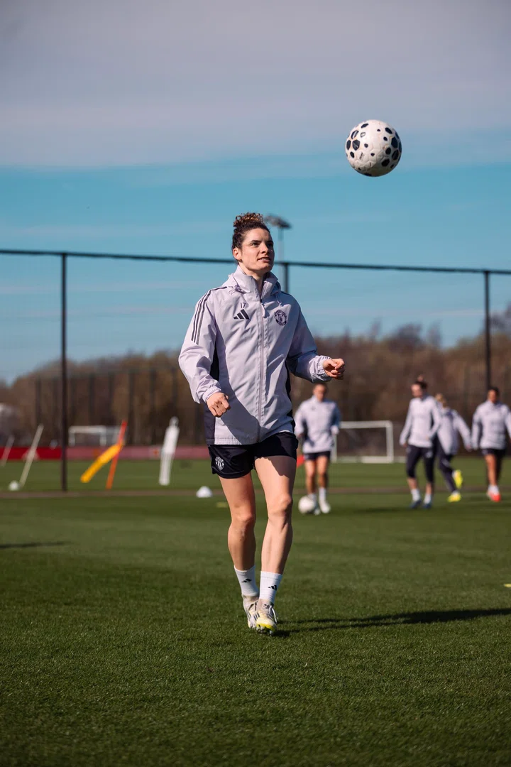 Women face wait on two defenders