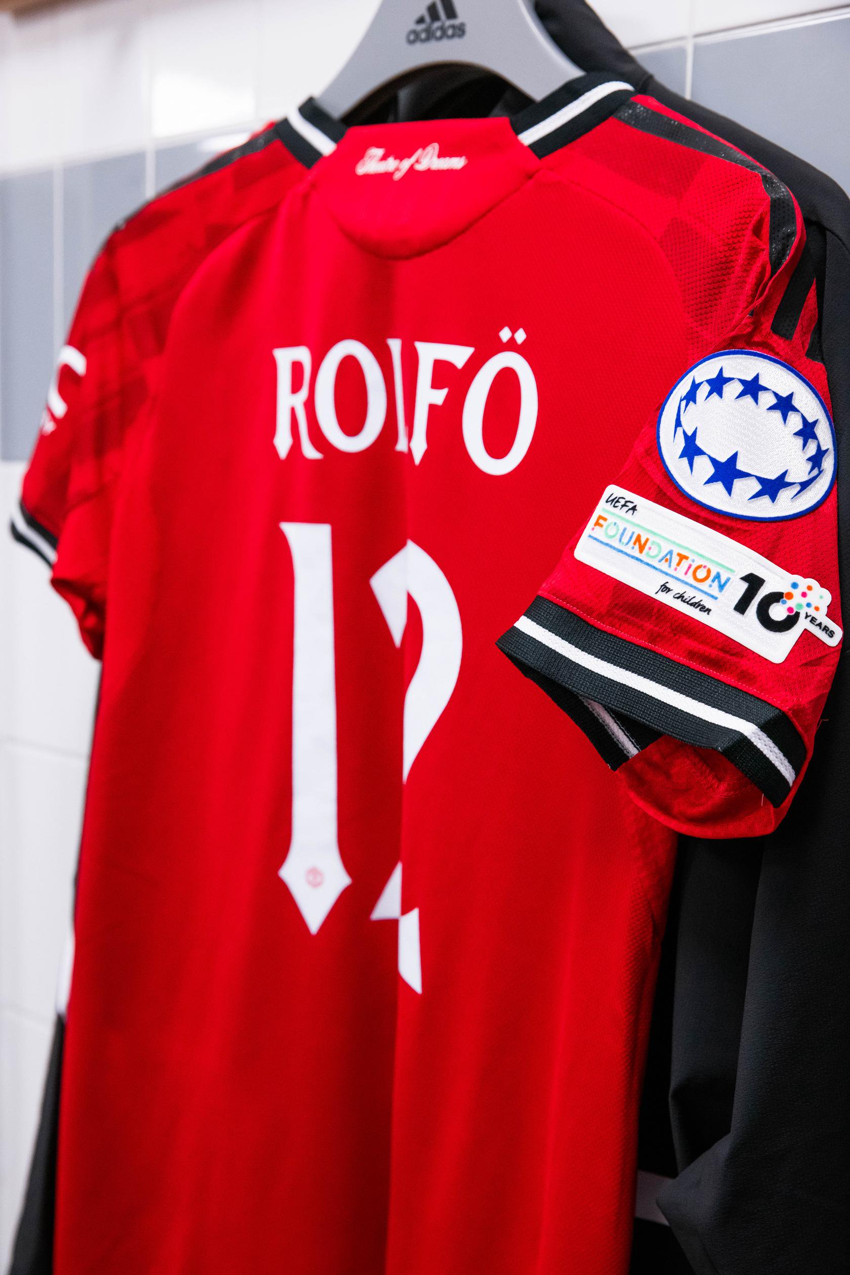 A late kit change for United Women's big night