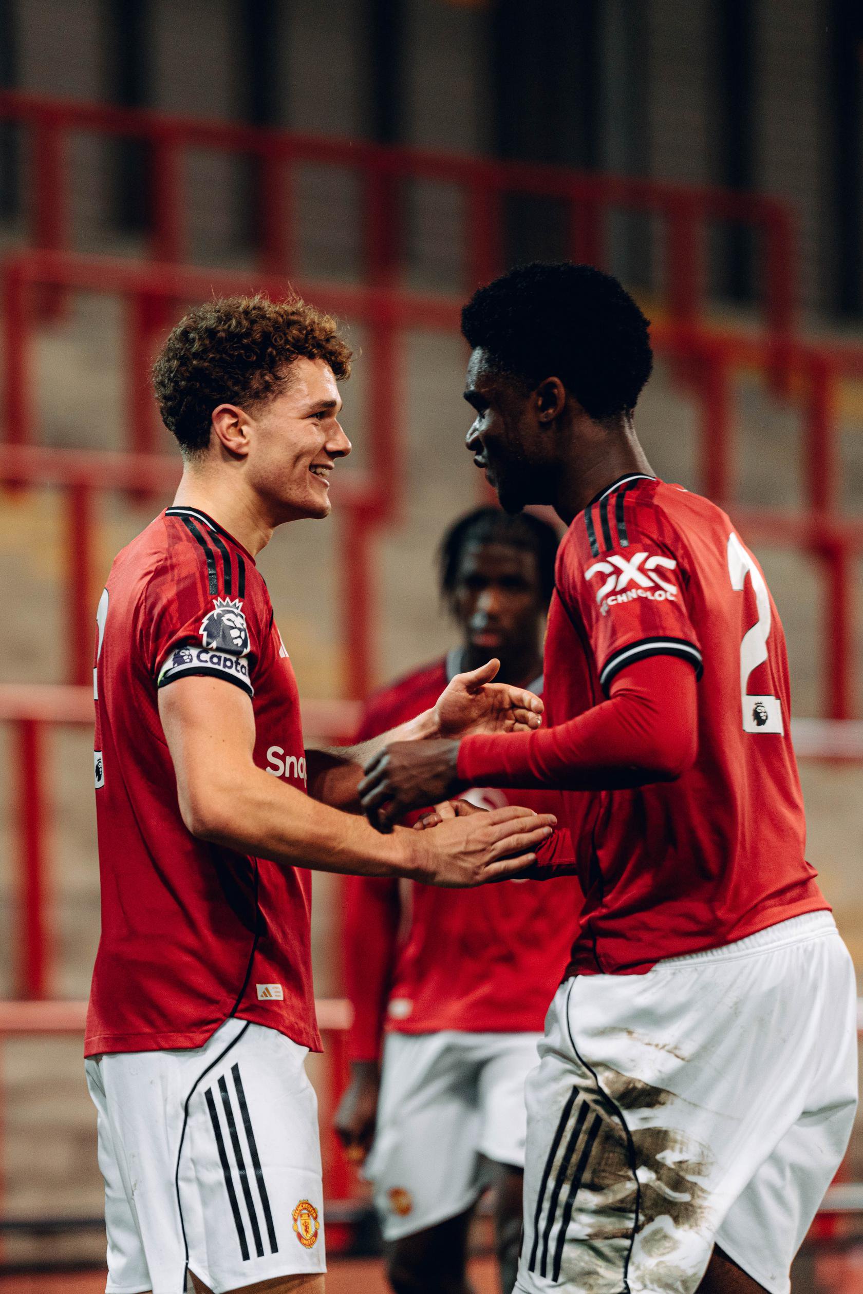 Under-21s welcome Sporting to Leigh