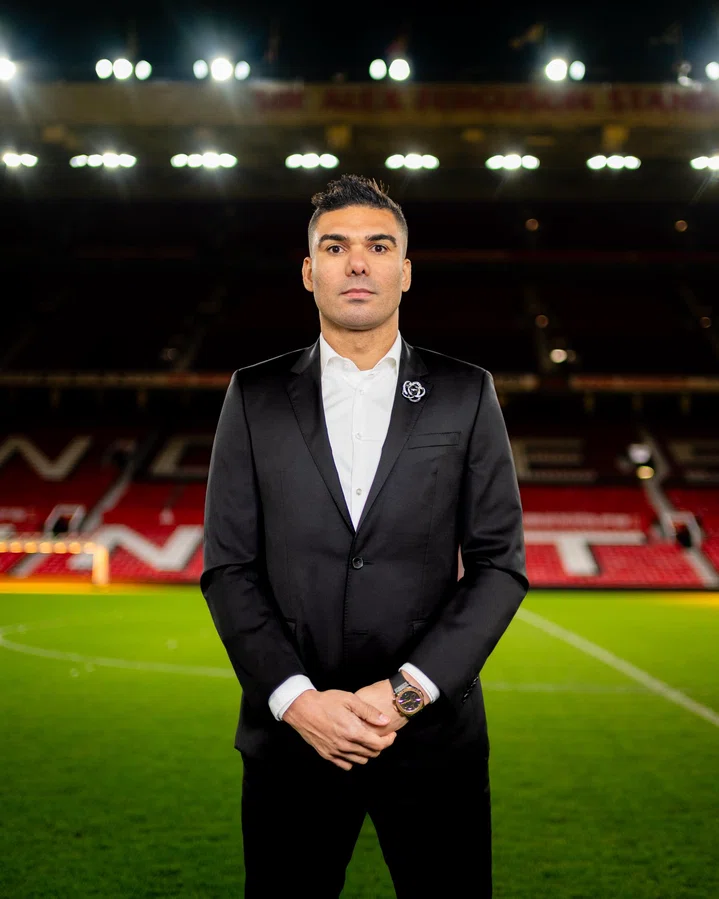 Casemiro đã có bến đỗ mới sau khi chơi trận cuối cho M.U 2 Opinion: Battle-ready Casemiro has never stopped fighting | Manchester United