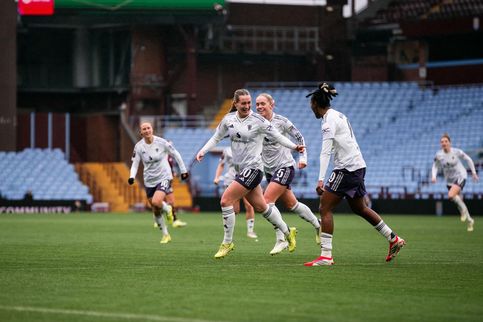 Report: Aston Villa 1 United Women 4