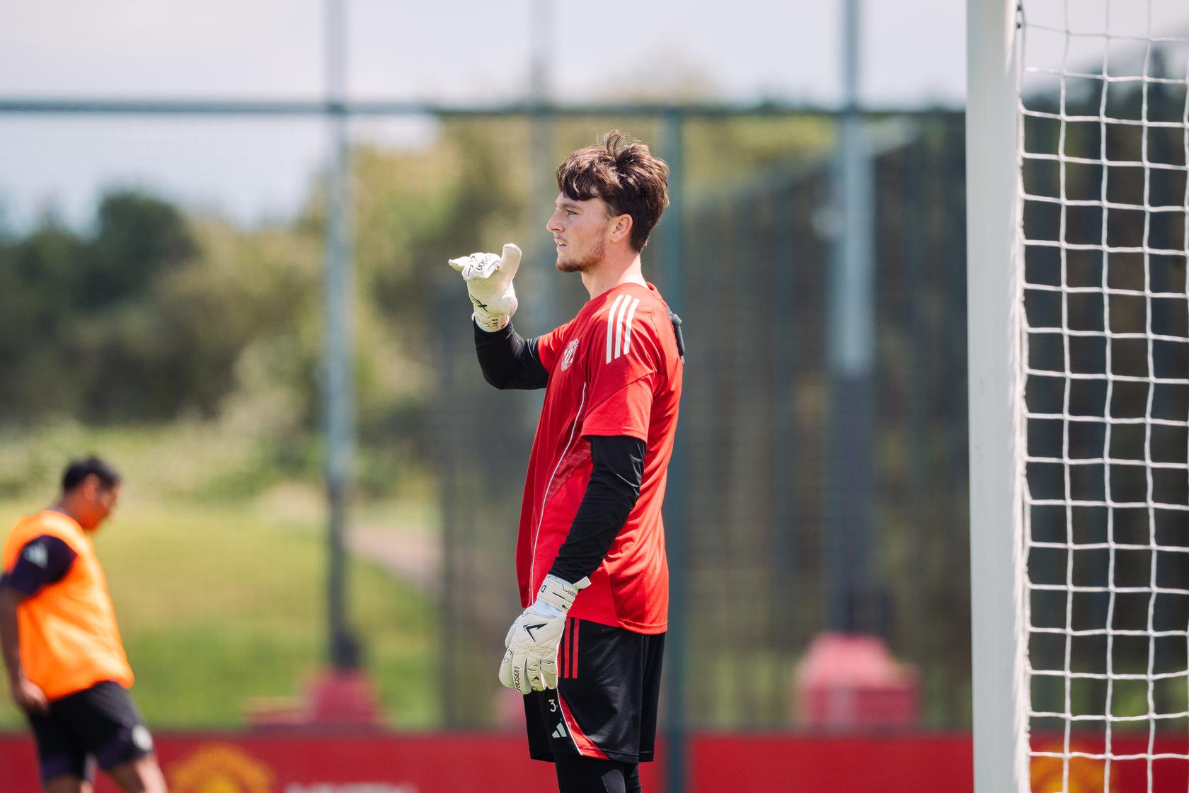 United recall Elyh Harrison from loan