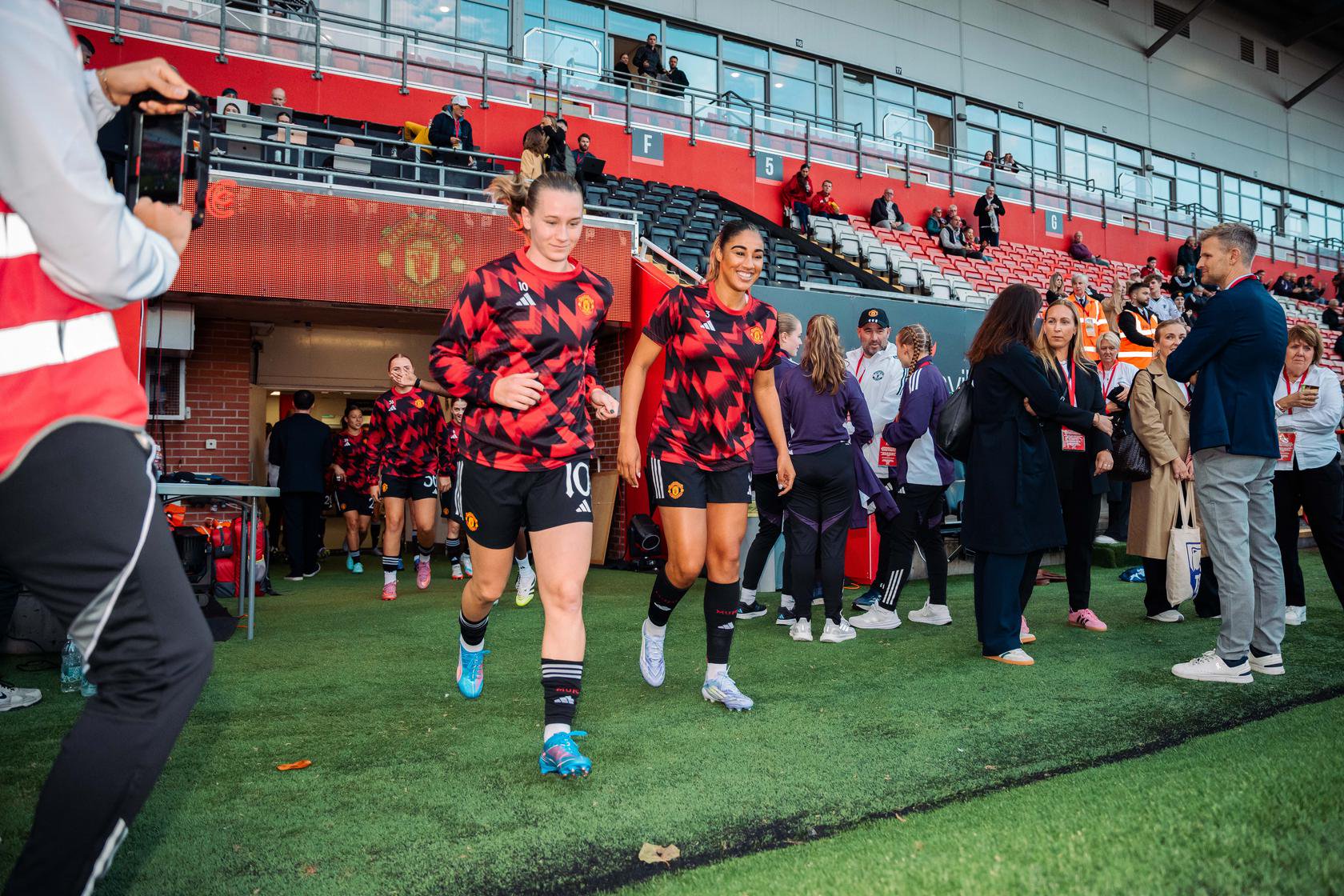 Options exercised in four United Women contracts