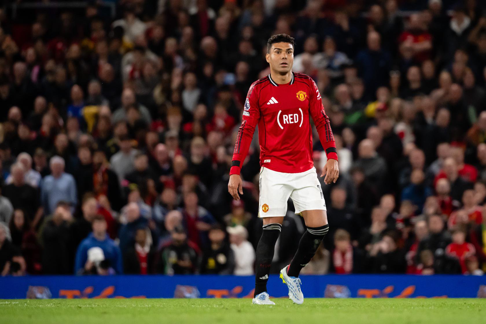 Casemiro playing in Man Utd v Brentford