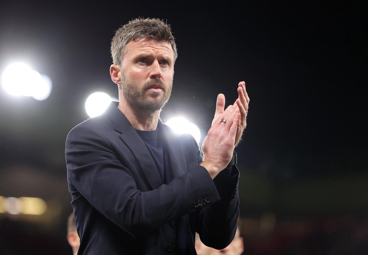 Carrick names side to face Forest