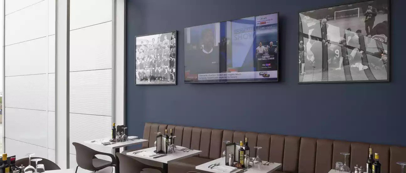 Suites - Knights Lounge Image