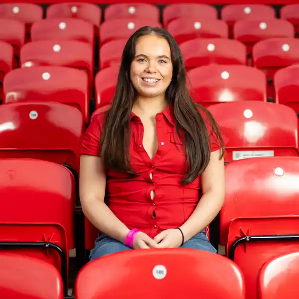 Fan Rep - Lily Quinlan