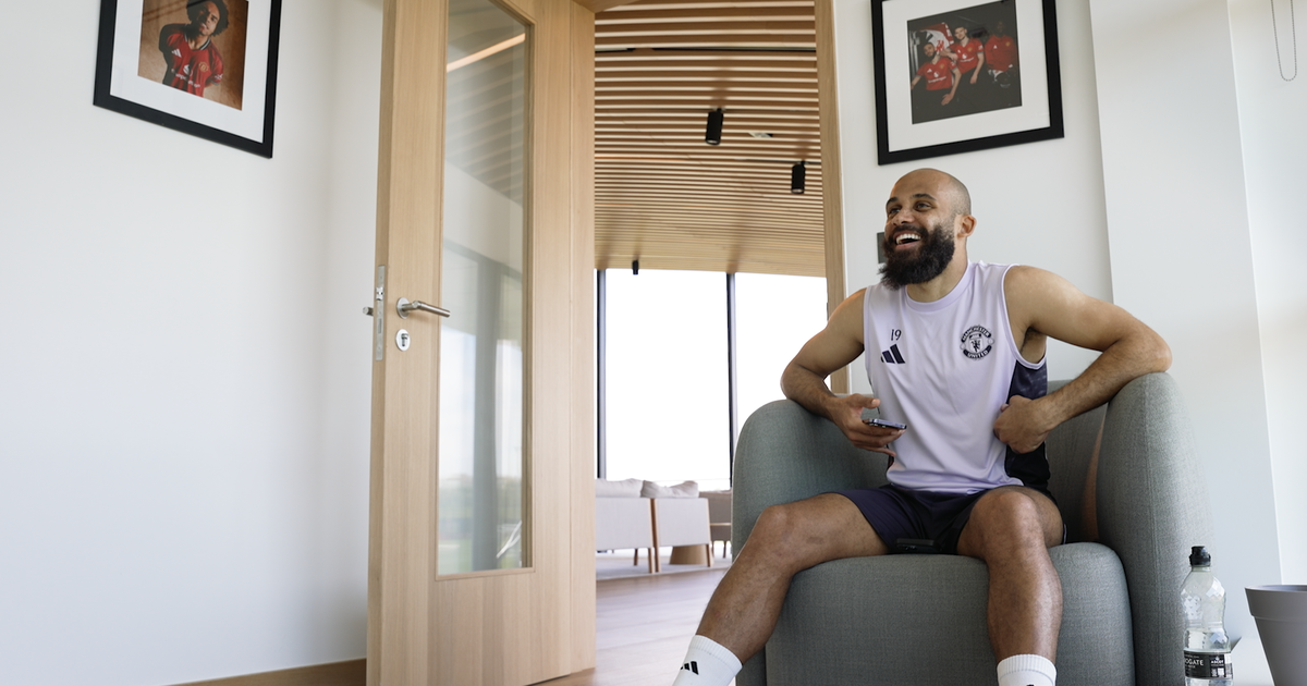 The Barbershop Ep3: Can Mbeumo cut it? | Manchester United