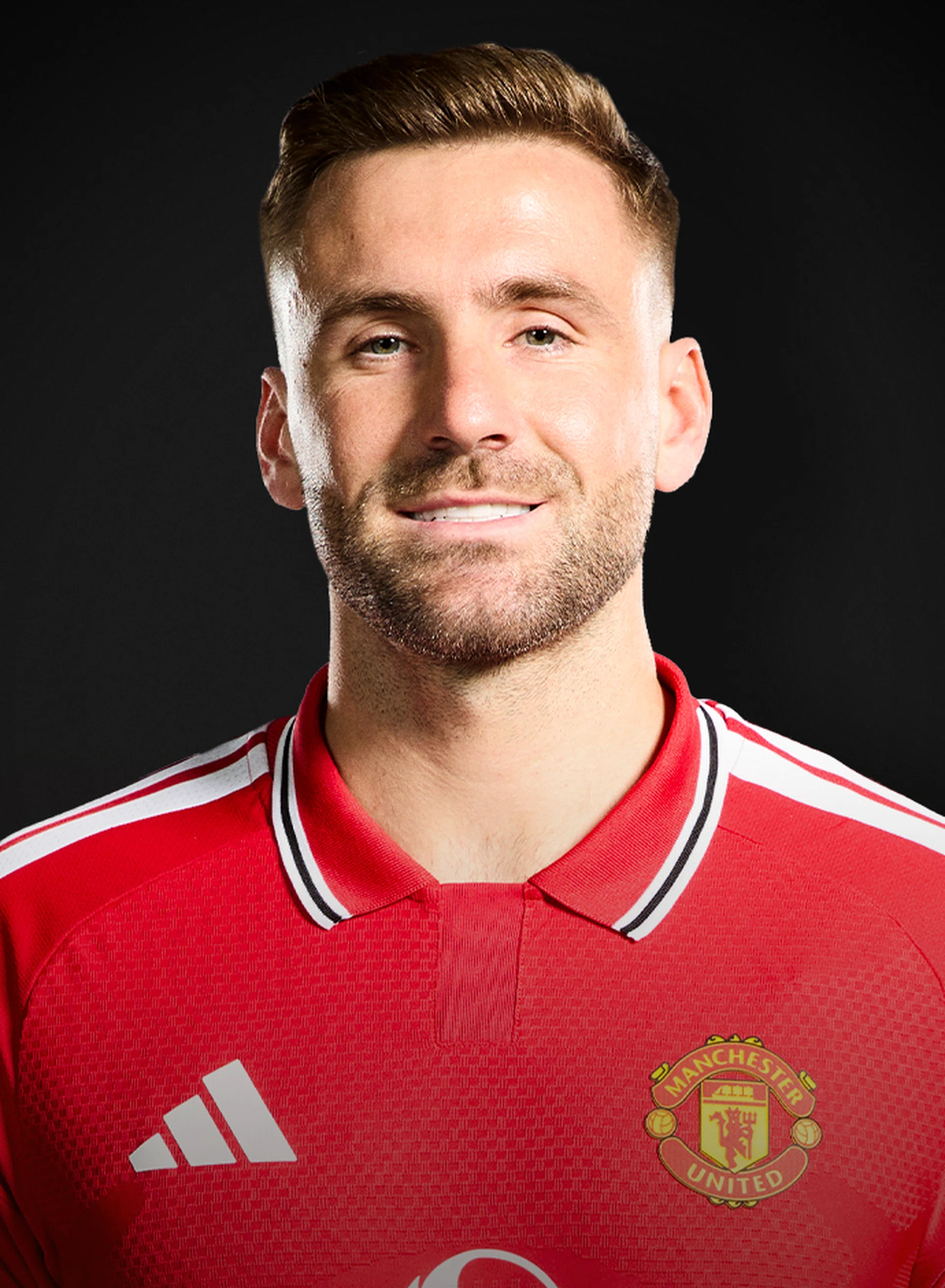 Luke Shaw in Manchester United's red home shirt