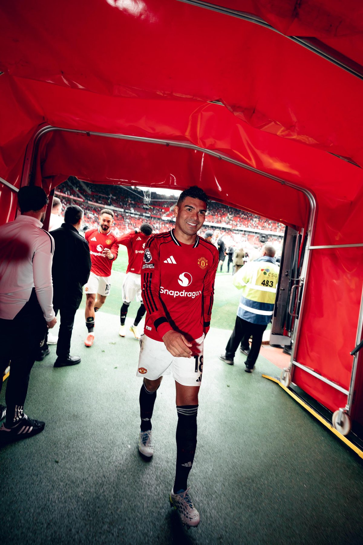 Team news for United v Forest