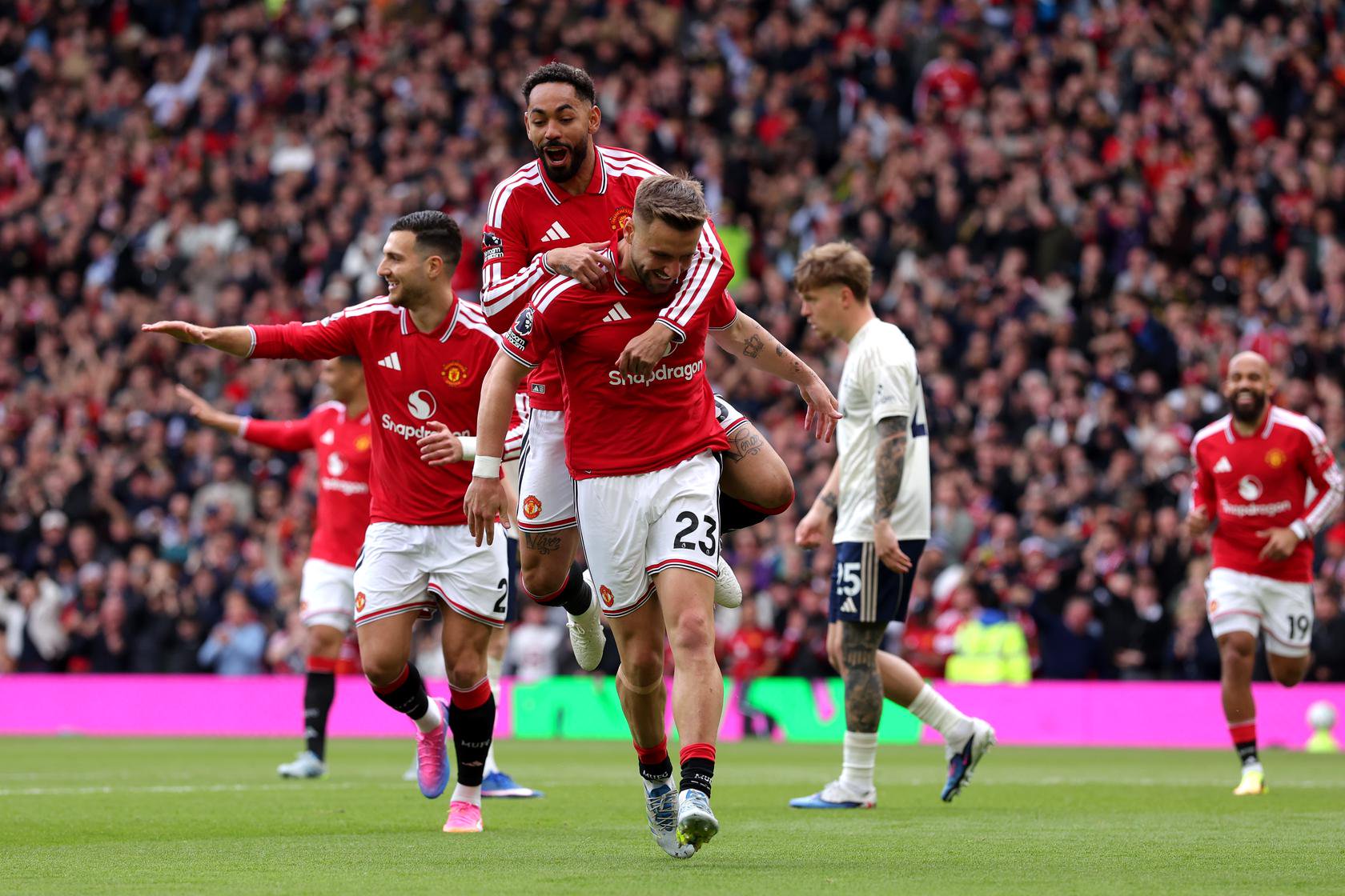 Cunha and Shaw celebrate goal v Forest in May 2026