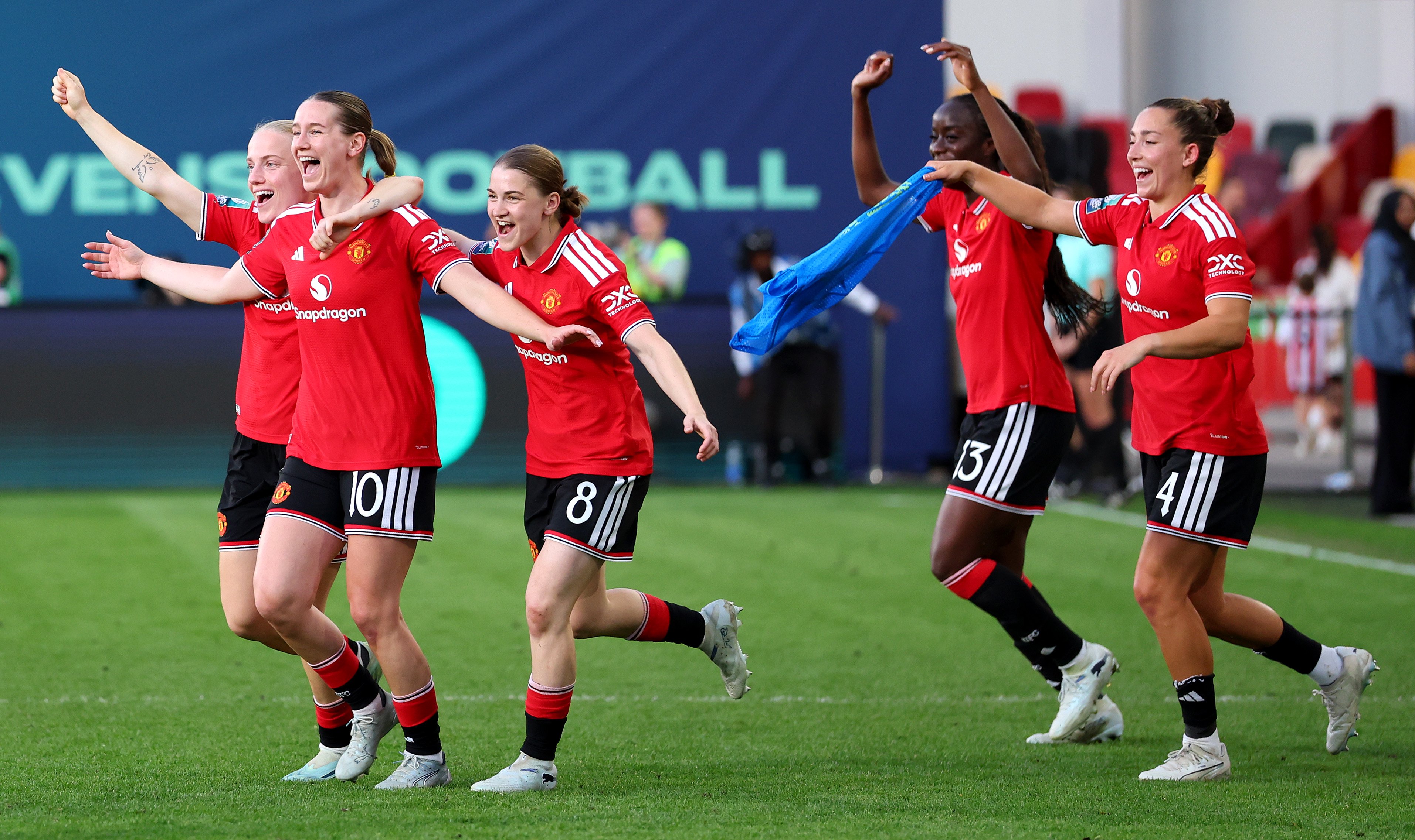 United Women celebrate topping World Sevens 2026 table