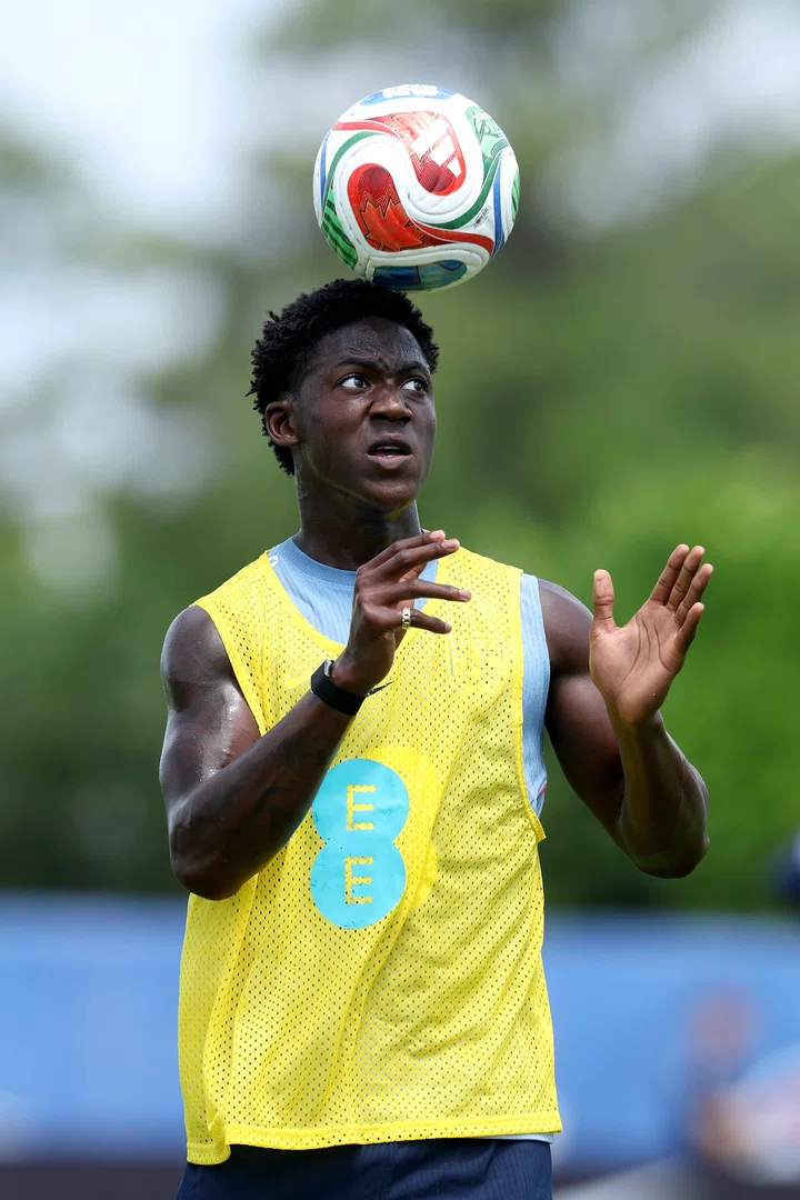 Kobbie Mainoo in England camp in US