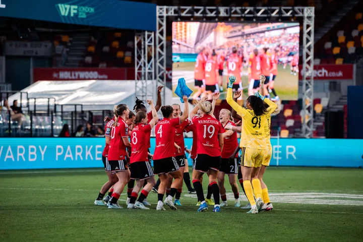 United Women ticket adcard
