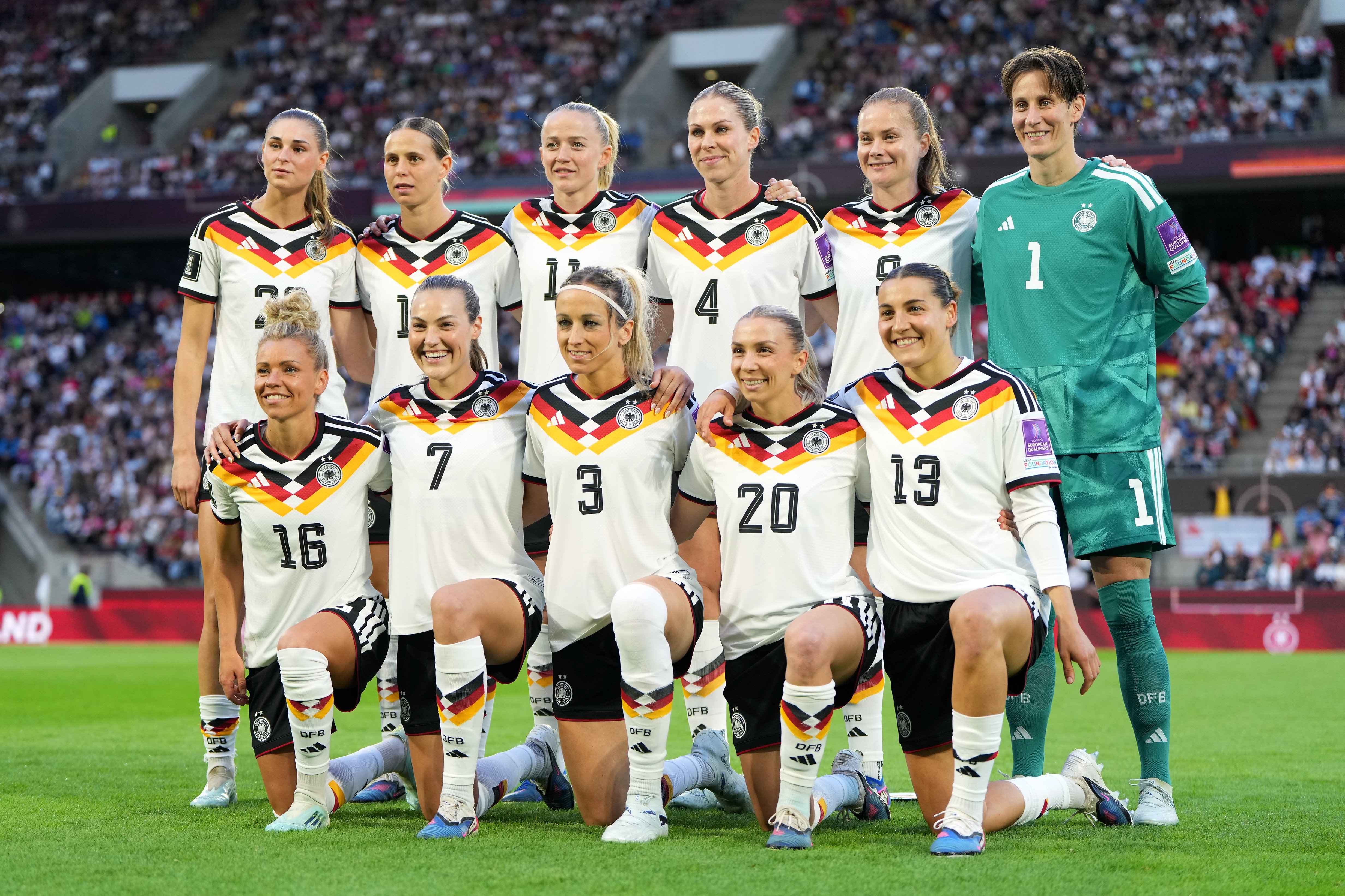 Image: Lea Schuller and Germany line up for World Cup qualifier v Norway