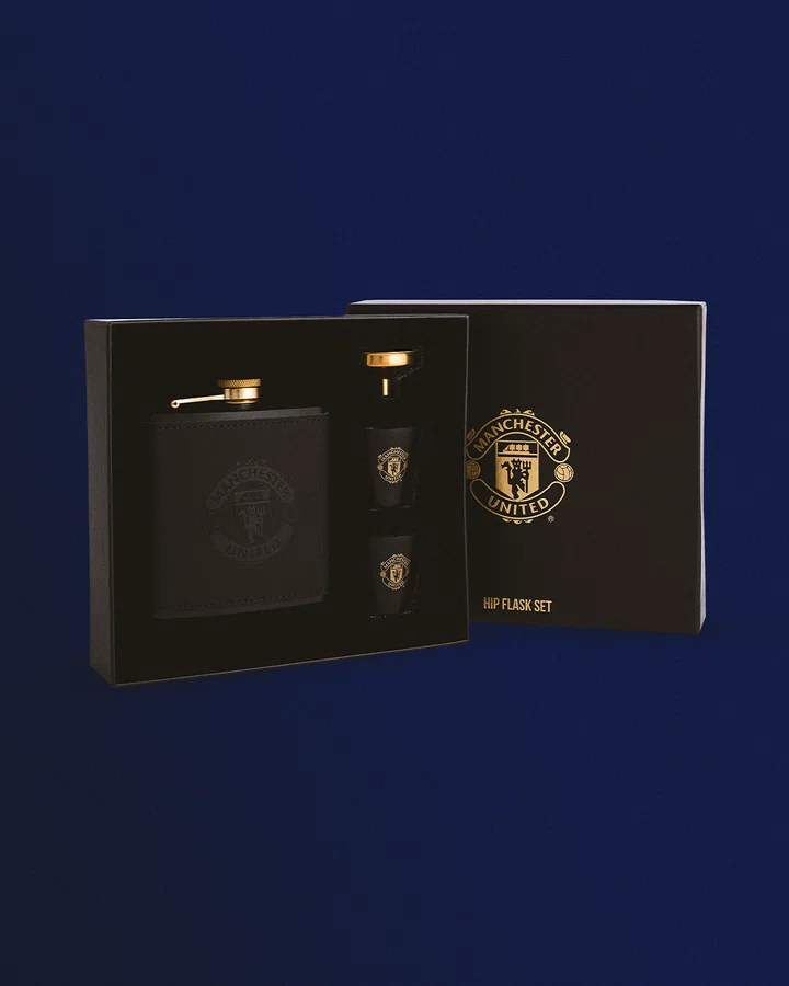 Hip flask set