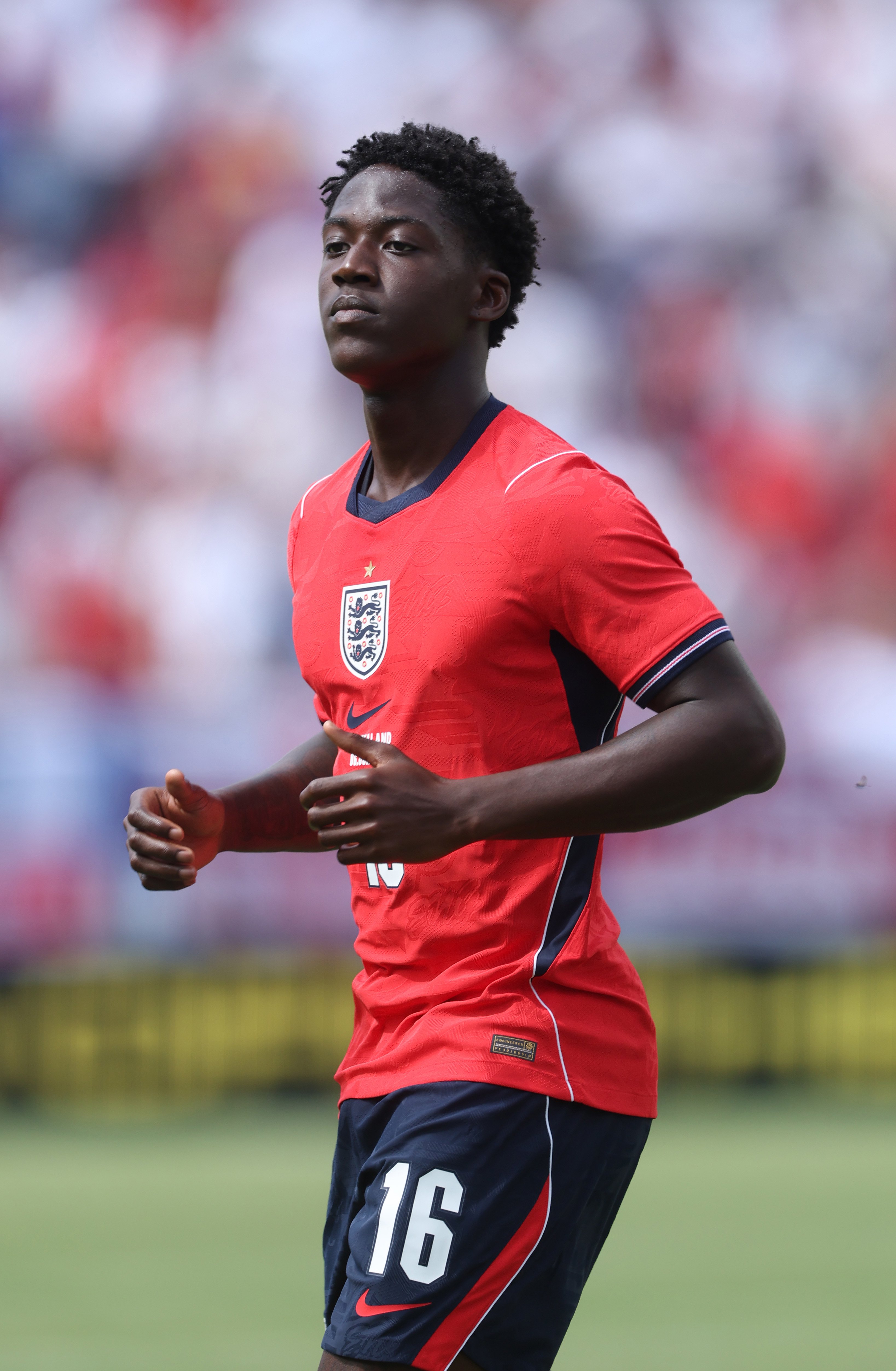 Kobbie Mainoo in England shirt