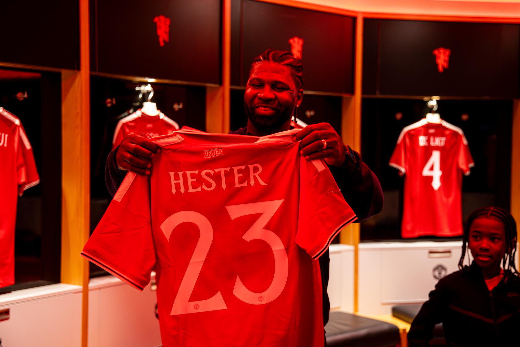 Devin Hester presented with 2026 27 home shirt