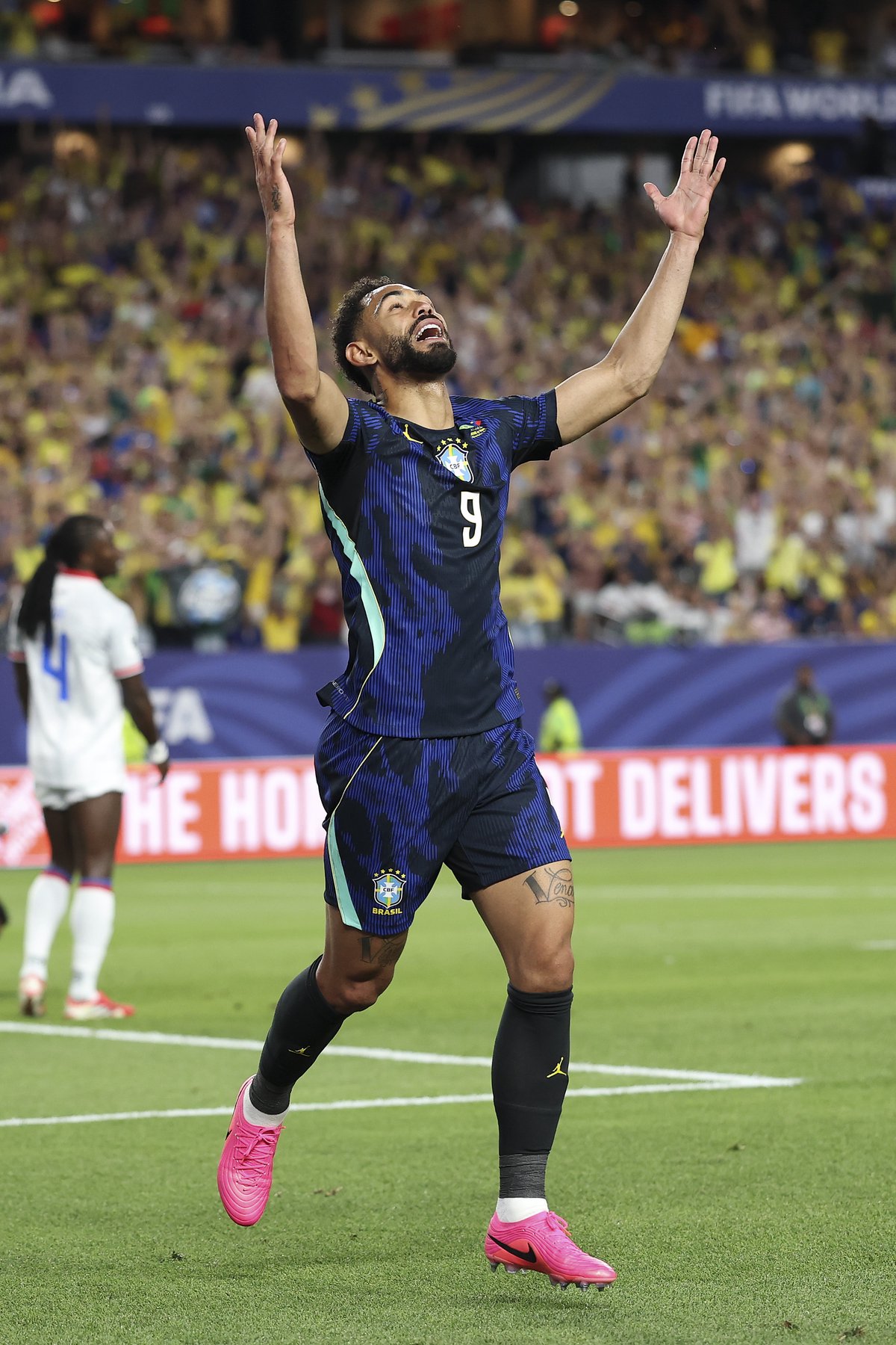Nine ice-cold images of Cunha's World Cup