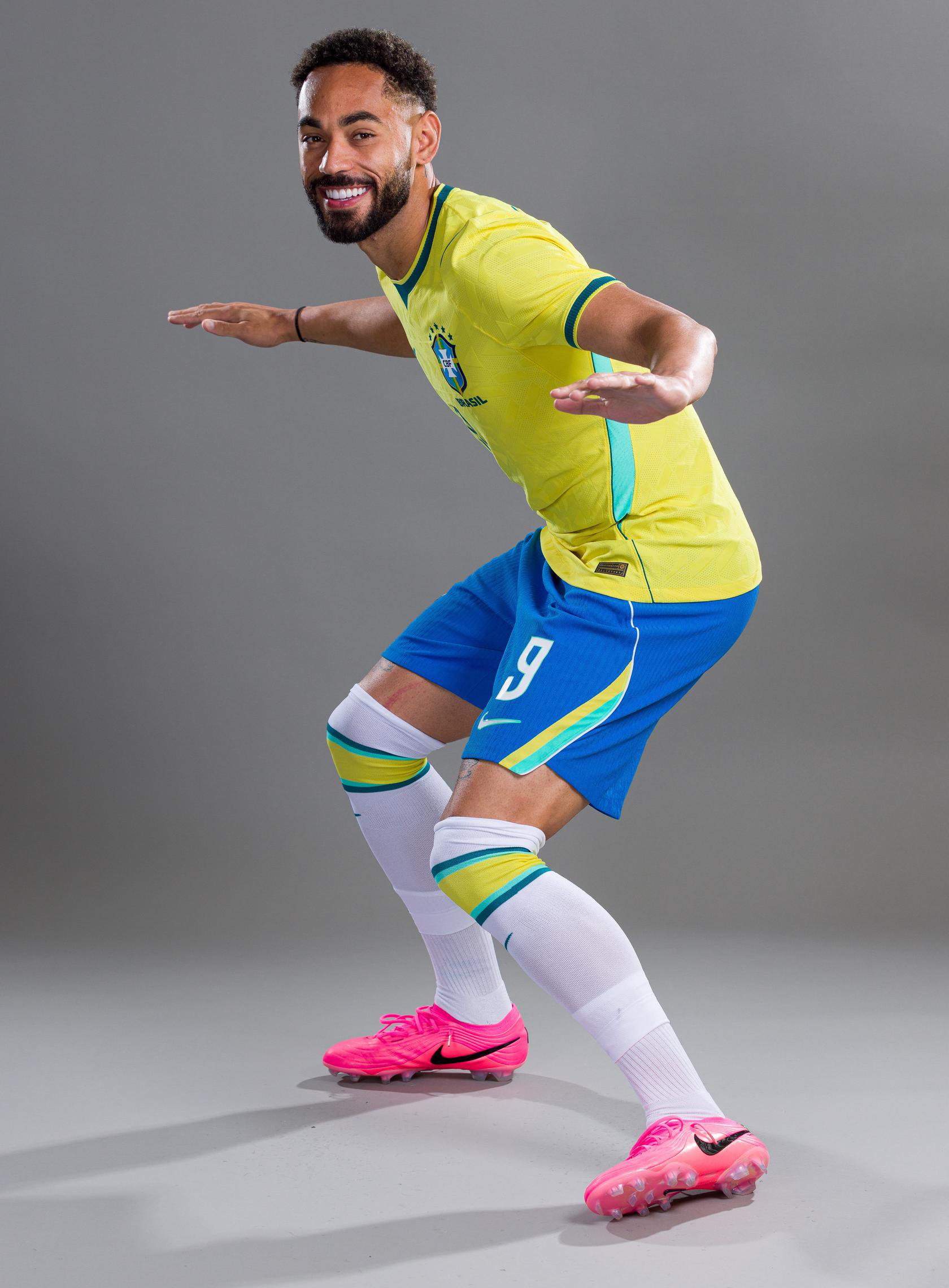 Matheus Cunha performing his surfer celebration in the Brazil kit