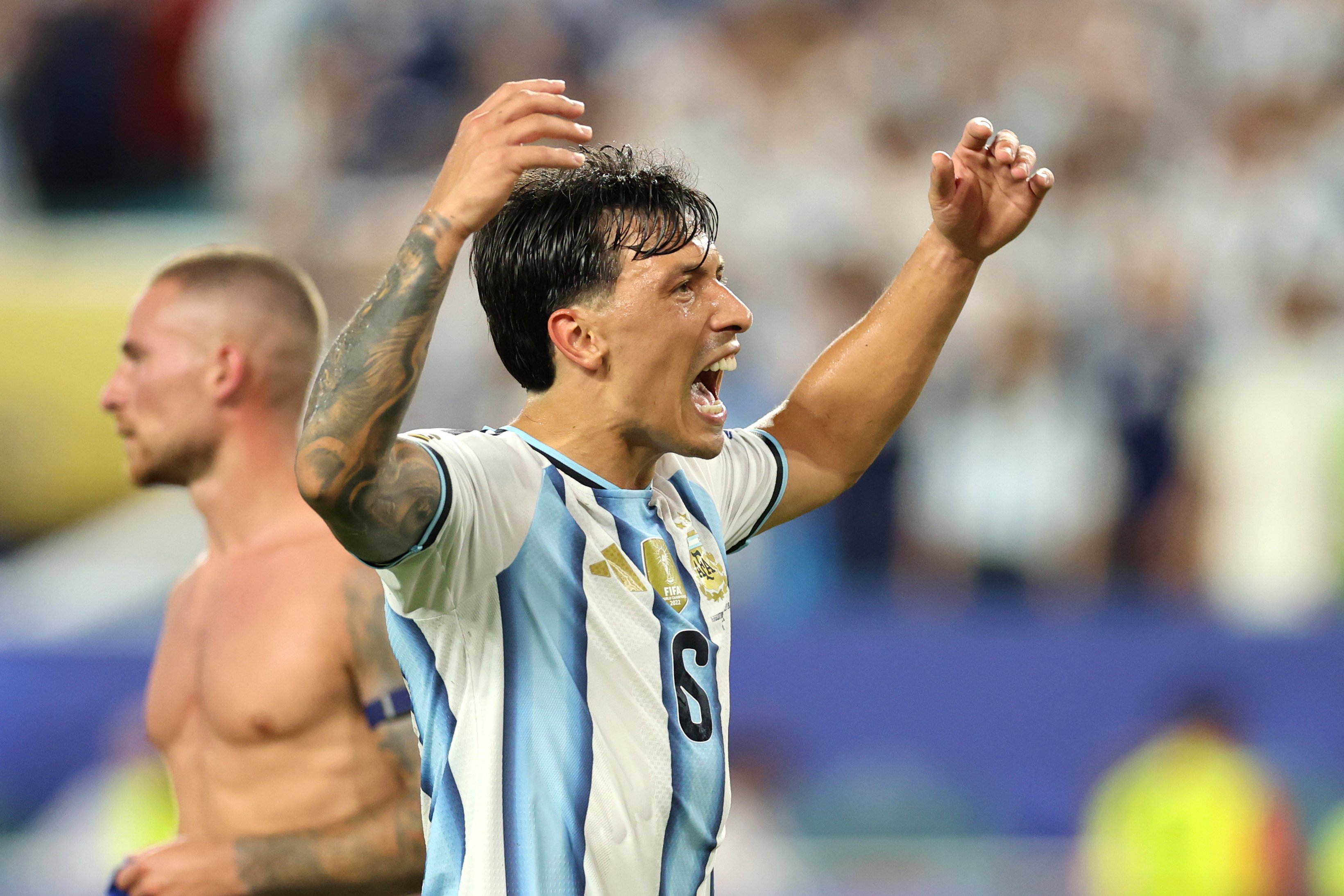 Lisandro Martinez celebrates v Cape Verde