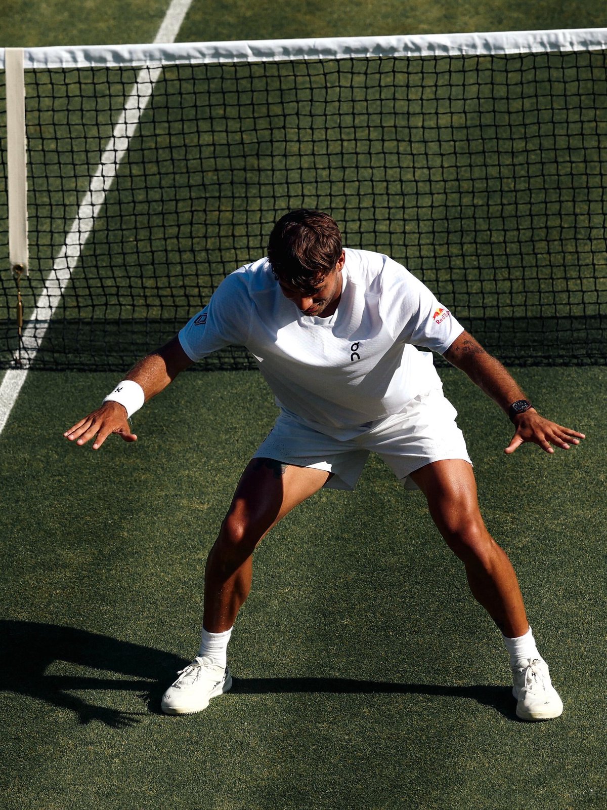 Cobolli's tribute to Cunha at Wimbledon | Manchester United