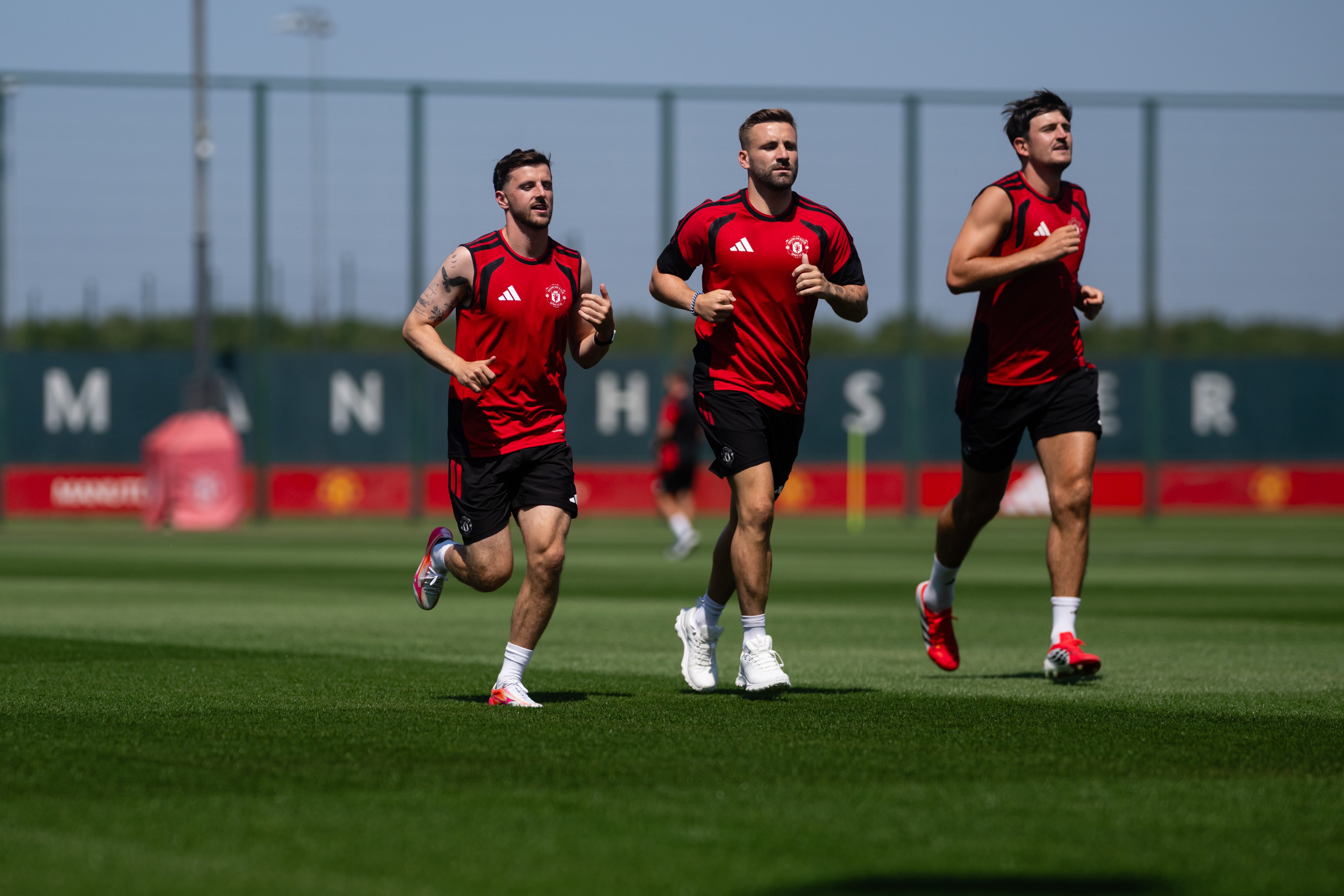 Mason Mount, Luke Shaw and Harry Maguire running on day one of pre-season 2026