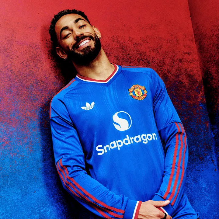 Matheus Cunha in 2026/27 away kit