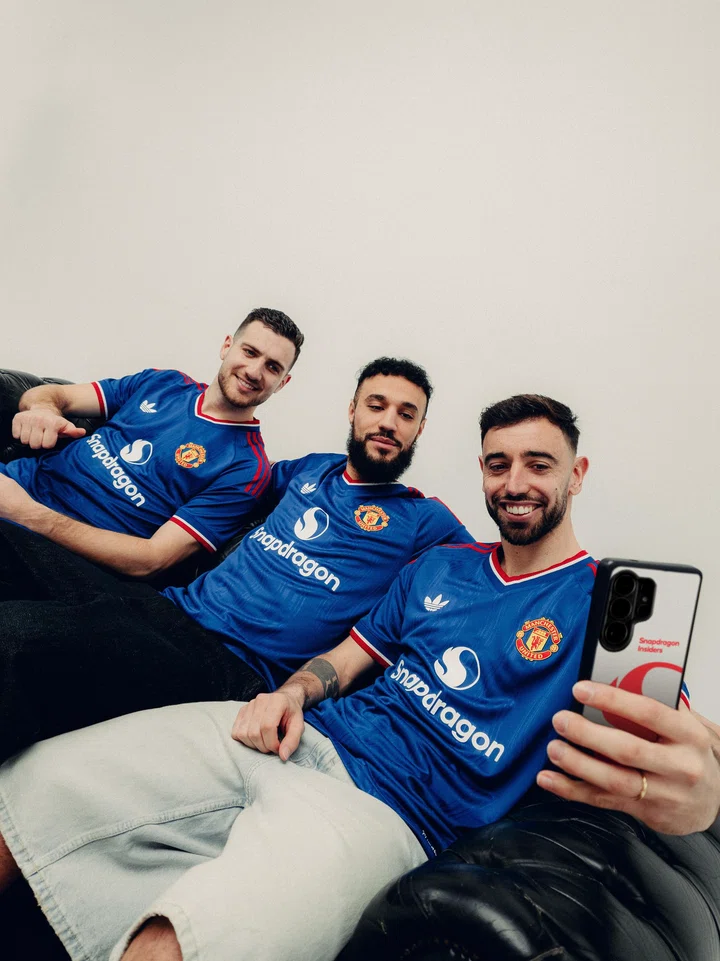 Bruno Fernandes takes a selfie with Nous Mazraoui and Diogo Dalot