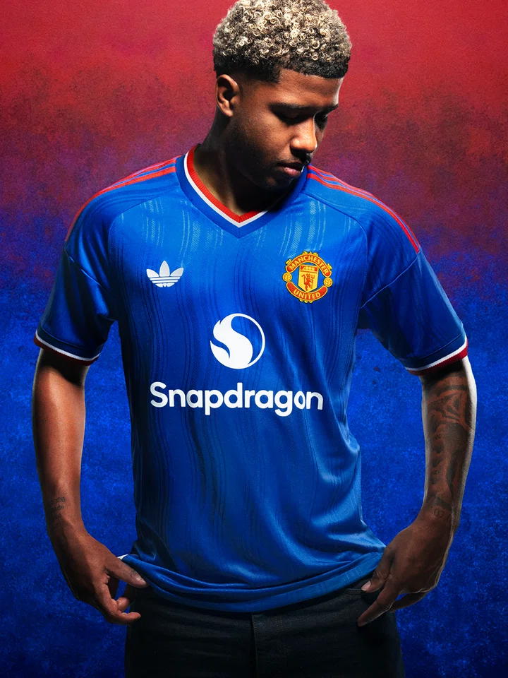 Andrey Santos in 2026/27 away kit