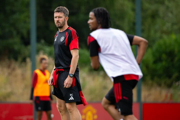 Michael Carrick watching United training | 29 July 2026