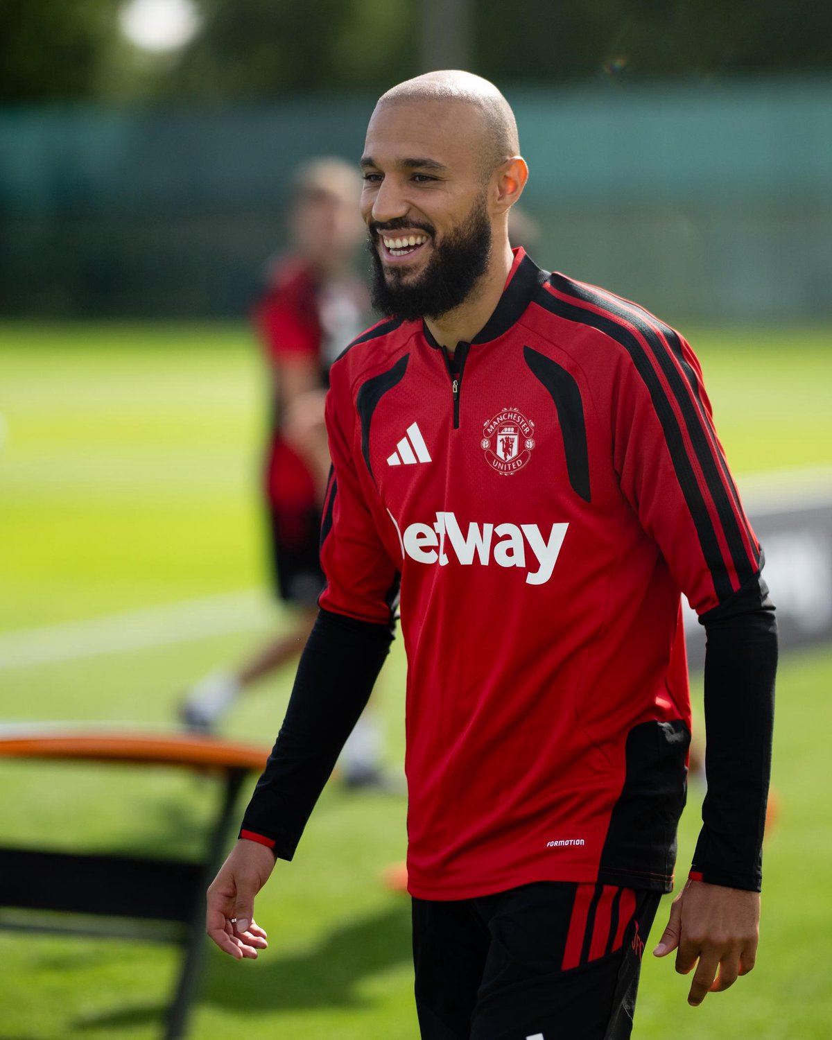 Mazraoui sees growth in United upon return