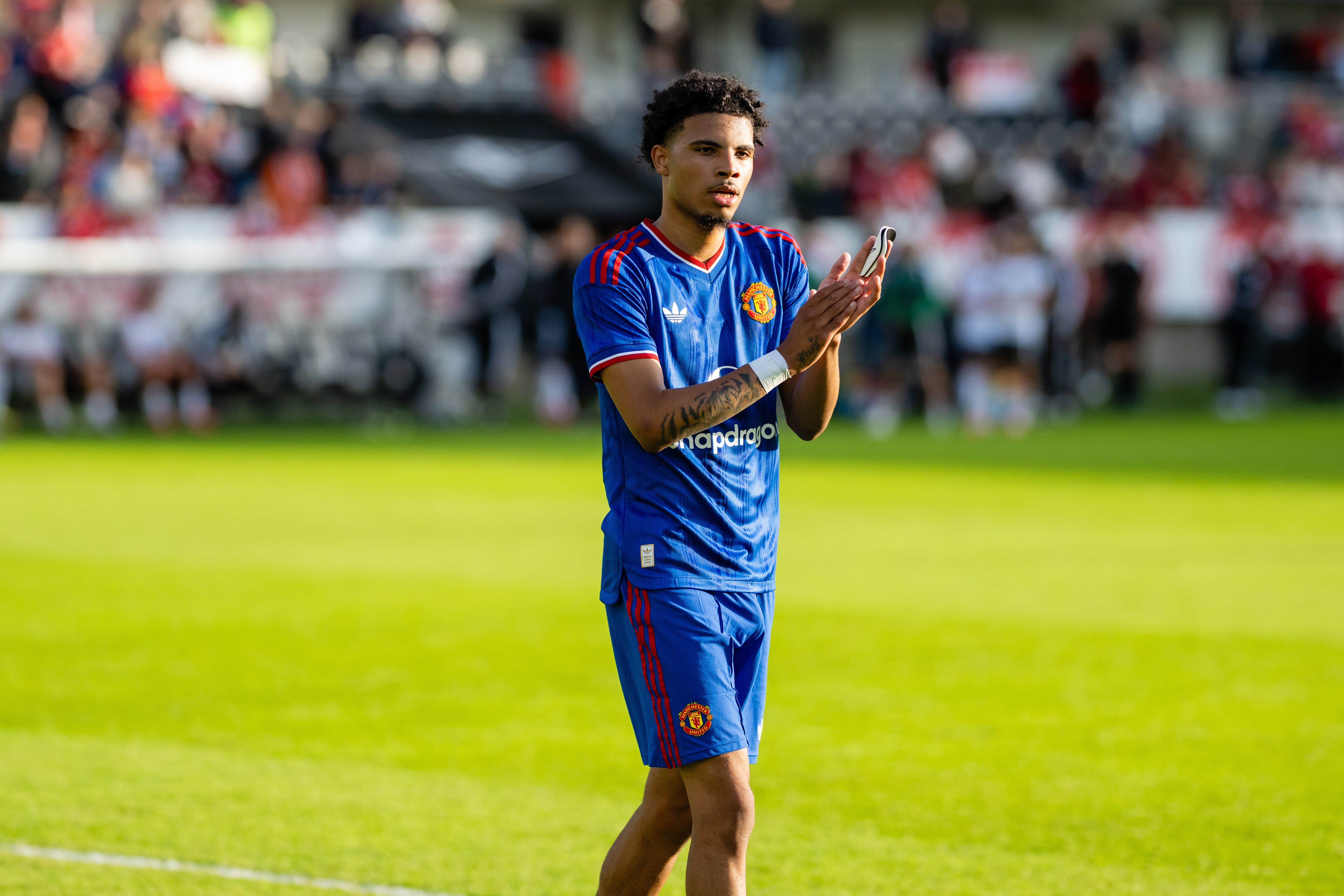 Ethan Williams claps fans in Norway | Pre-season 2026