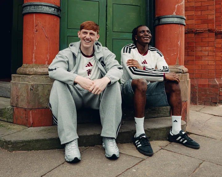 Angry Ginge and Patrick Chinazaekpere Dorgu behind the scenes of third kit launch shoot