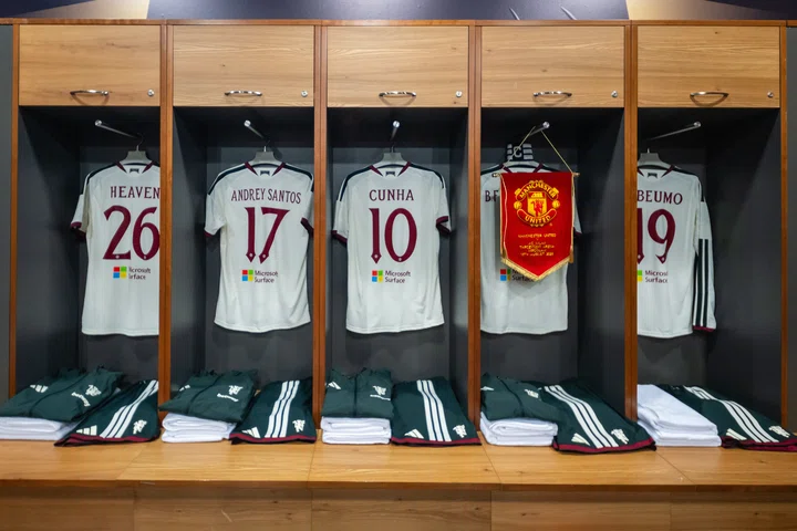 Manchester United shirts in dressing room before Milan friendly