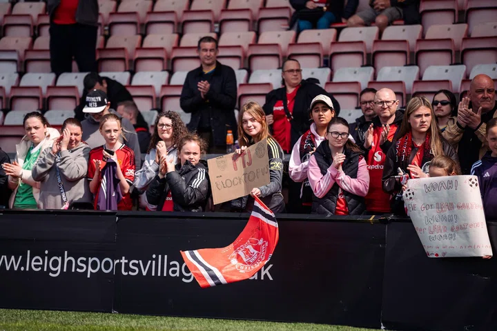 Fans at Leigh