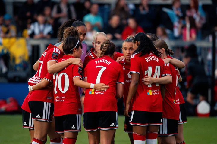 United Women huddle before London City game