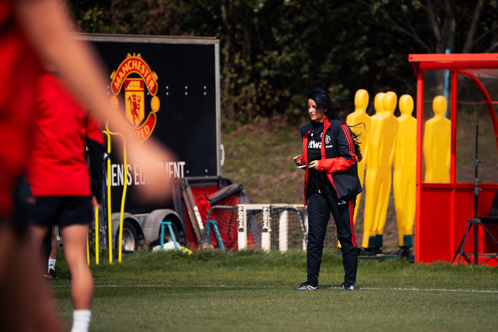 Eva Olid in Manchester United Women training