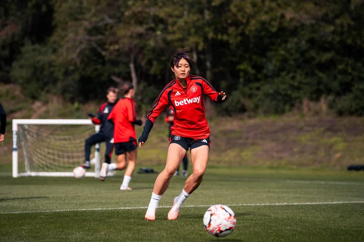 Hinata Miyazawa controls the ball | Women's training 9th Sept