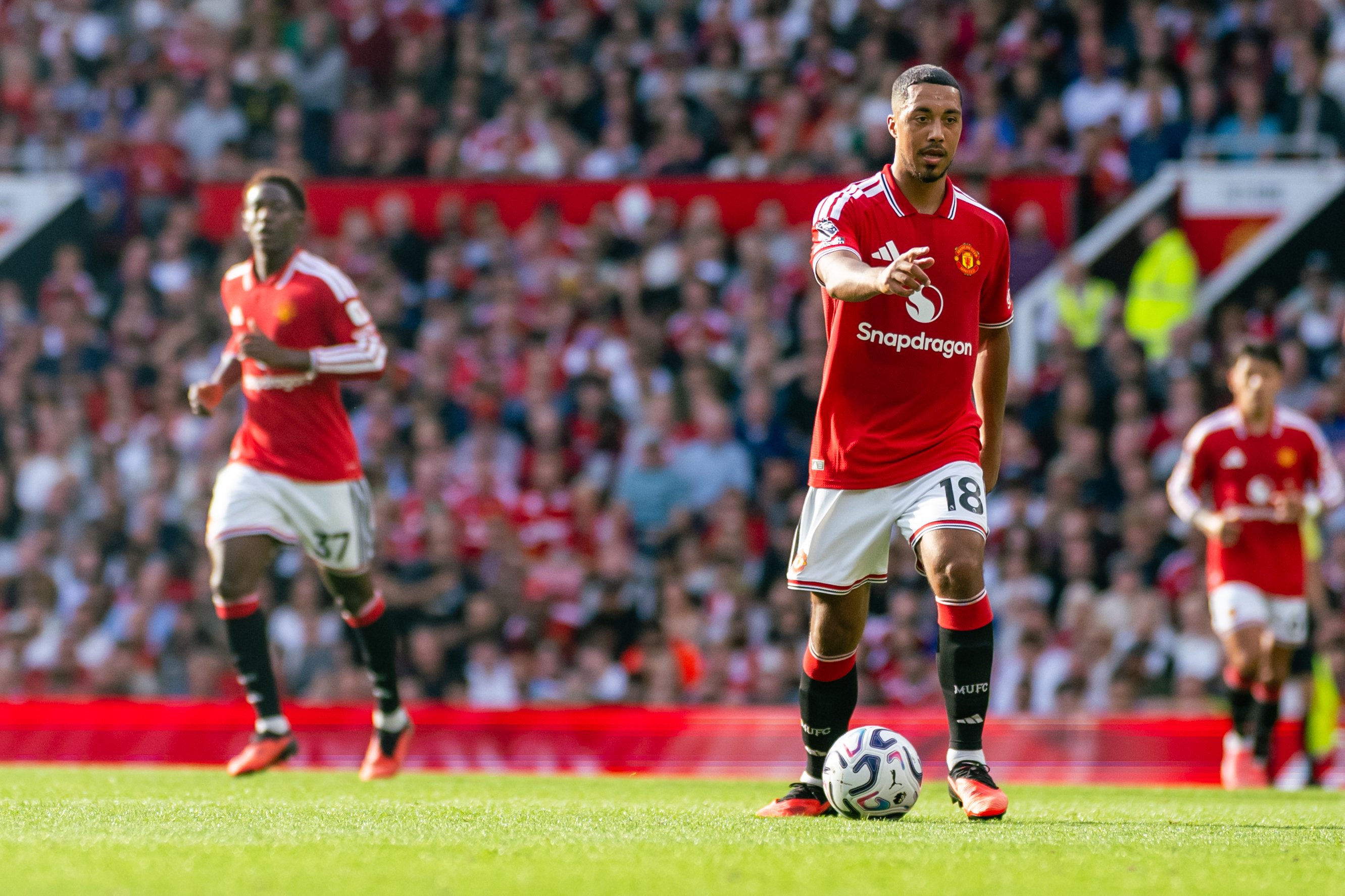 Youri Tielemans on the ball v City