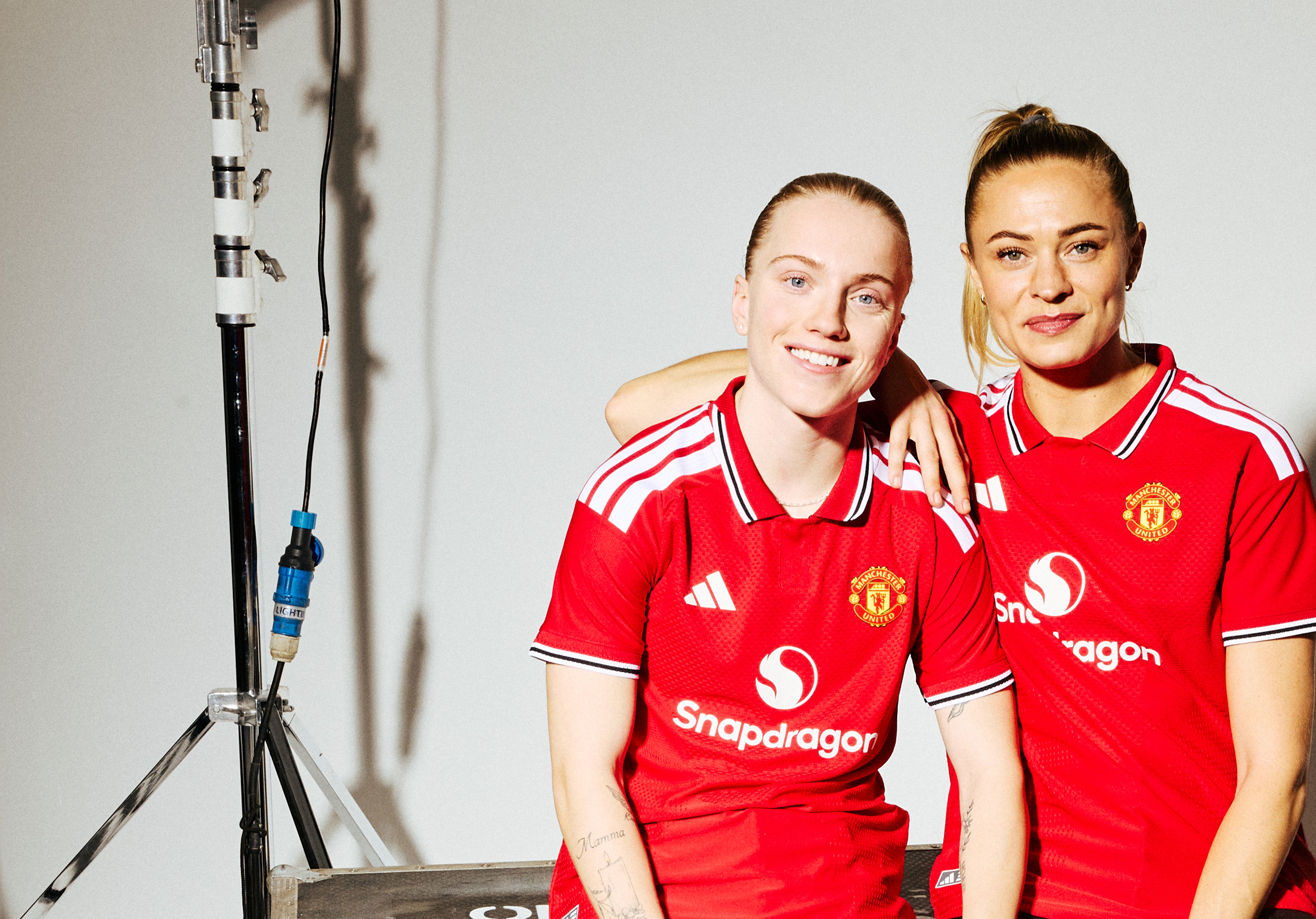 Anna Sandberg and Fridolina Rolfo at 26/27 home kit shoot