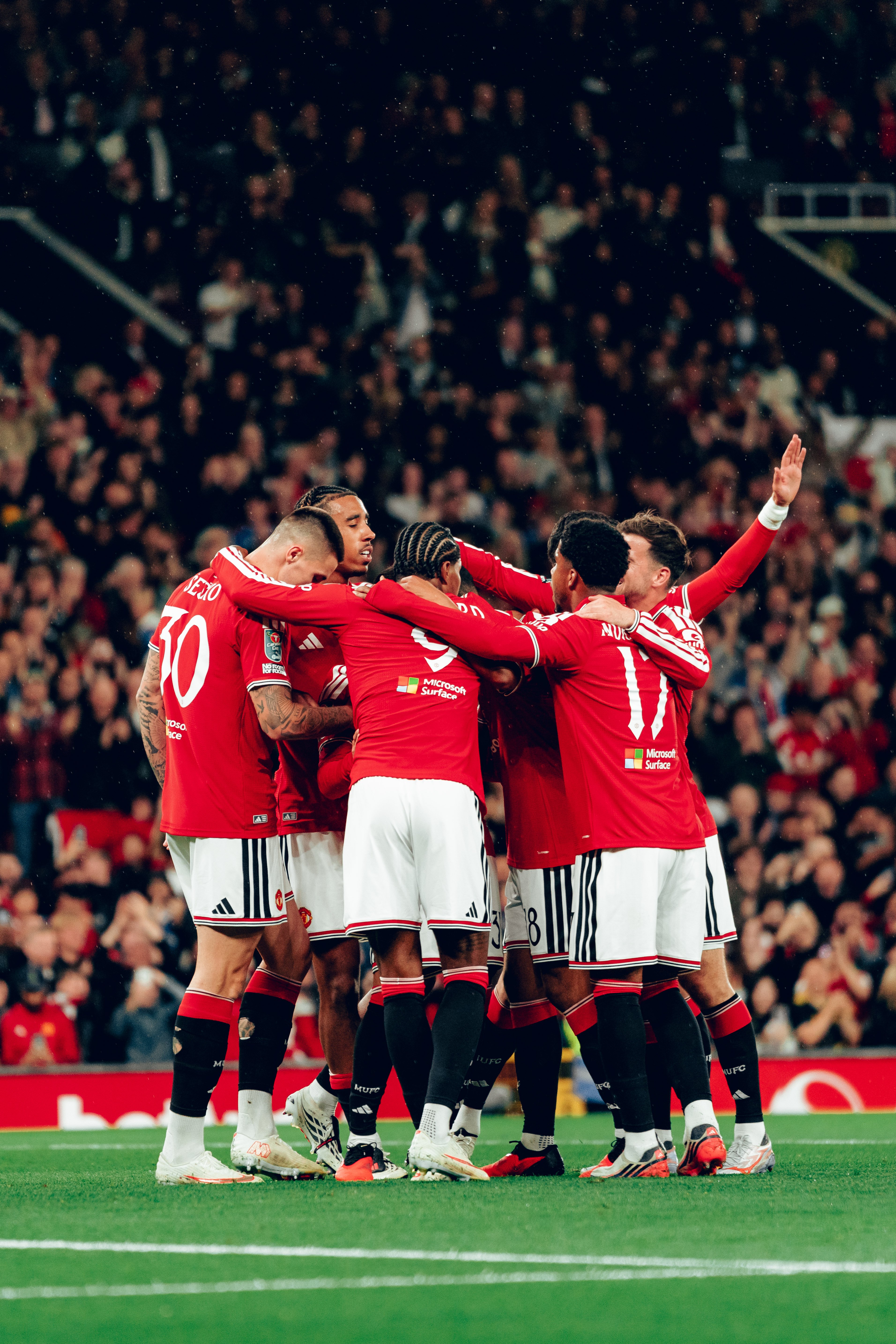 United team celebrating goal v Brighton