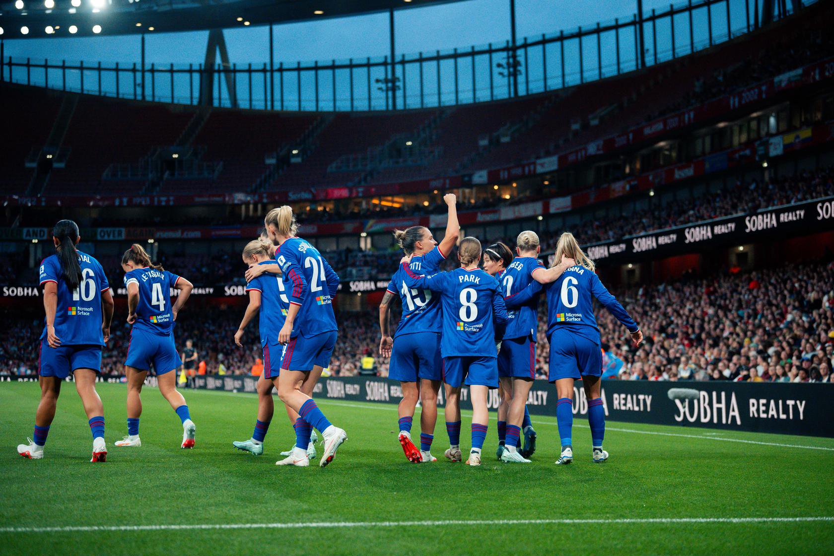 Julia Zigiotti celebrates goal against Arsenal