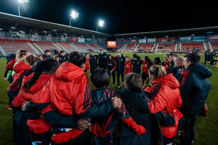 Eva Olid addresses team after win over Sheffield United