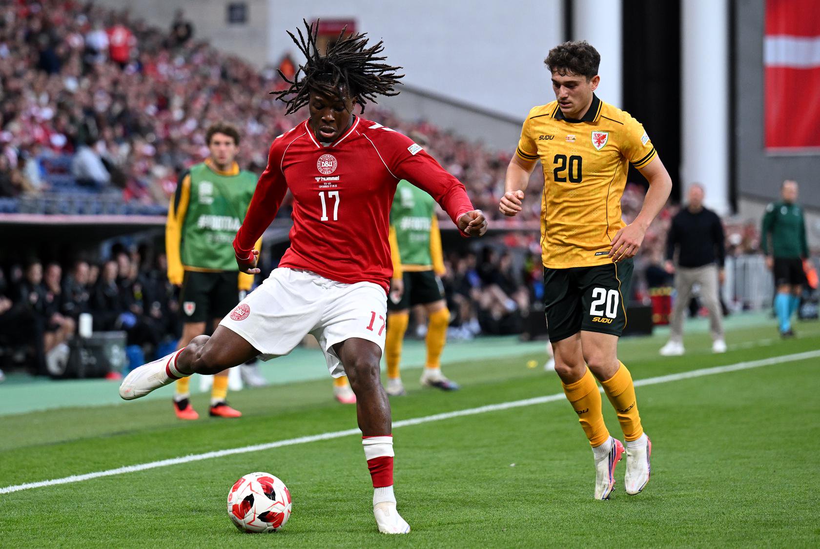 Patrick Chinazaekpere Dorgu gets away from Dan James | Denmark v Wales