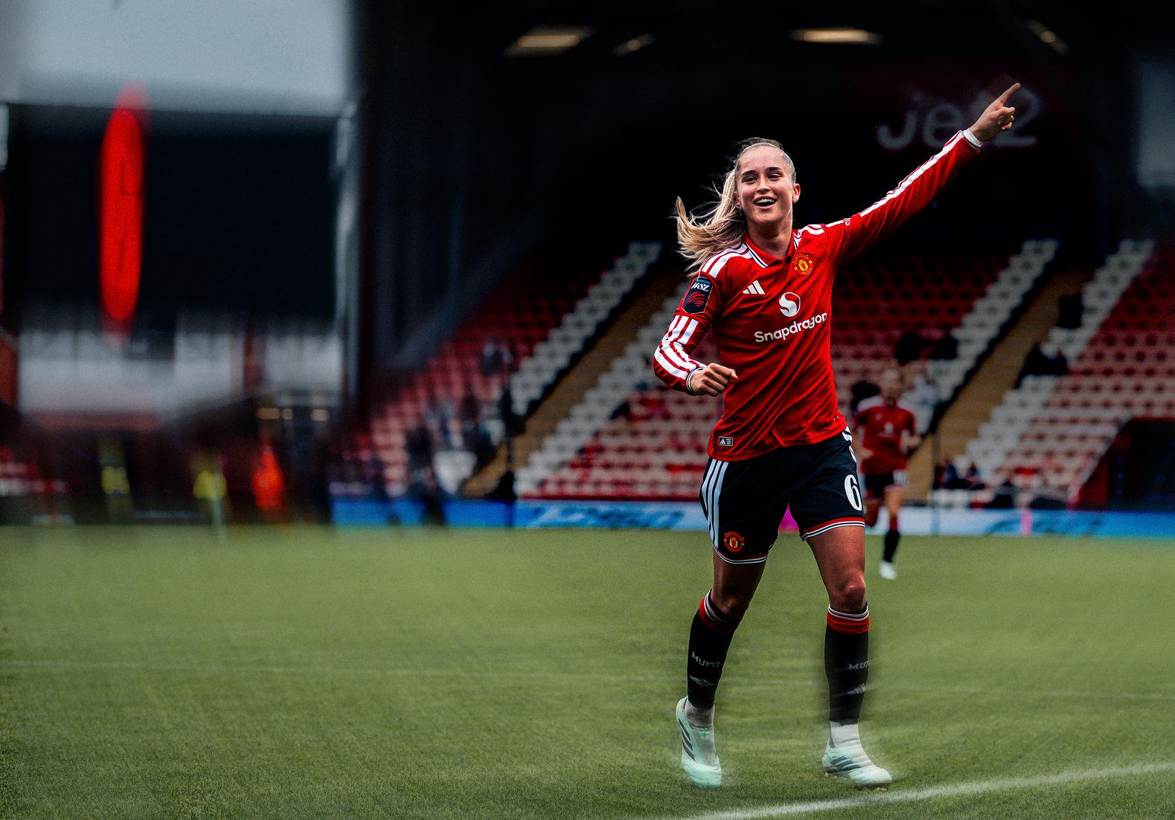Bushell picks up Premier League award | Manchester United