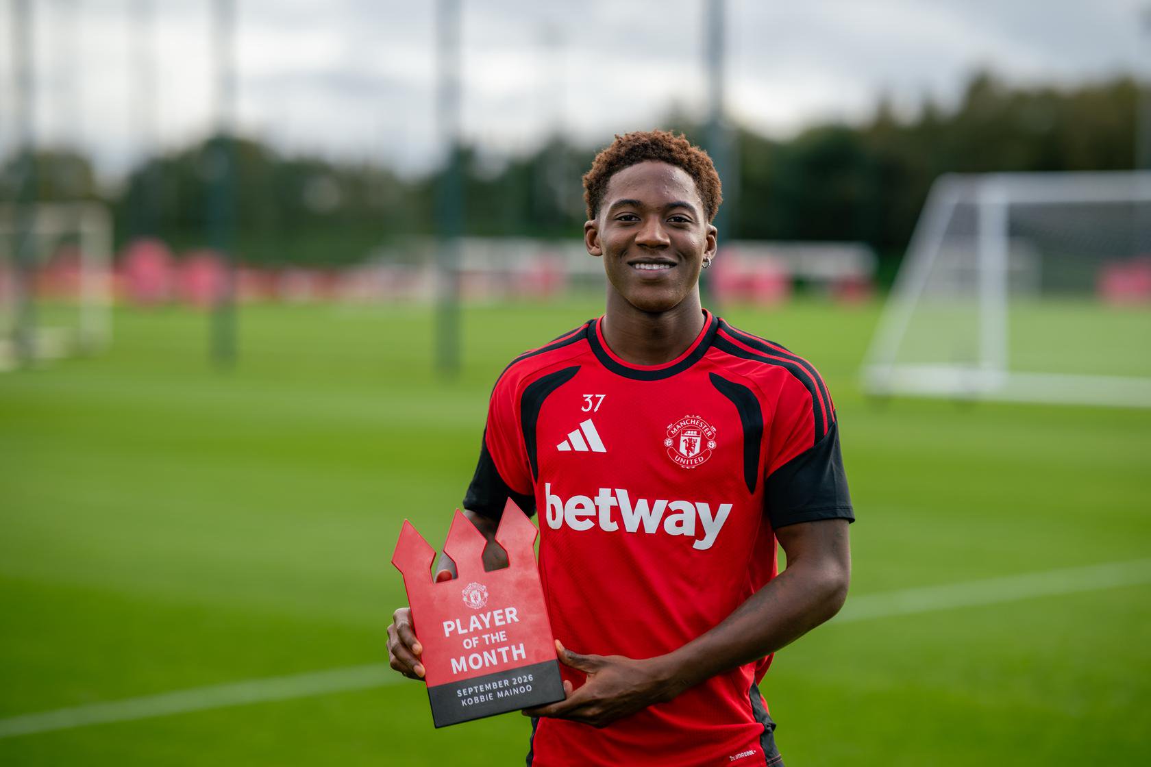 Kobbie Mainoo - Men's Team | Manchester United
